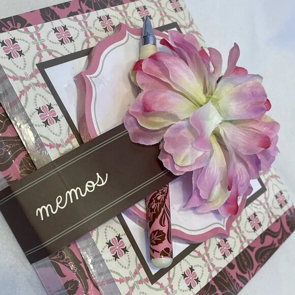 Hallmark 2 Blank Memo Pads 1 Self Stick Pad 1 Pen Stationary Set Floral Bow - Picture 4 of 9